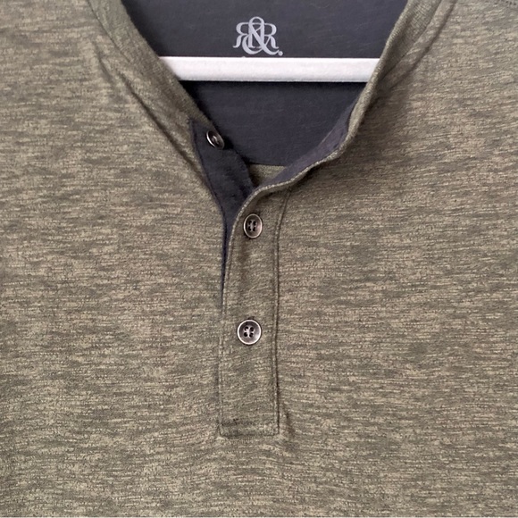 CLOSEOUT \Rock & Republic\• Men’s Pieced Henley Shirt - Picture 5 of 16